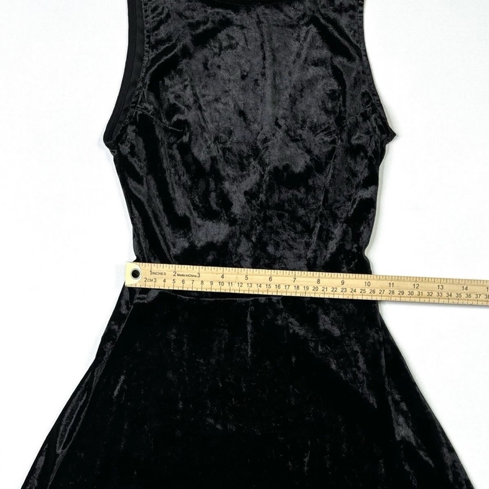 H&M Divided Dress Women’s 2 Black Velvet Deep Back A-Line Sleeveless Mini - Picture 9 of 10